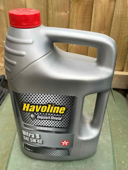 Photo of free Large qty unused engine oil (Putloe GL2) #3