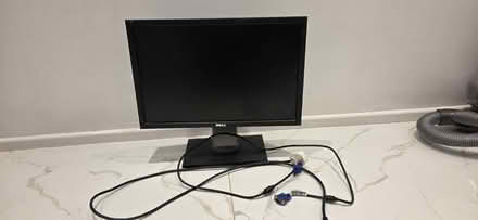 Photo of free Dell 22 inch monitor P2210f (Old Coulsdon CR8) #1