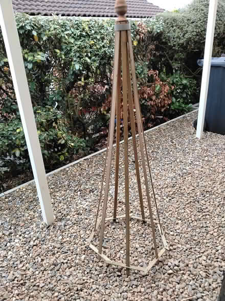 Photo of free Two plants supports (Mold CH7) #1