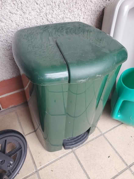 Photo of free Small bin (Clayton Bridge M40) #1