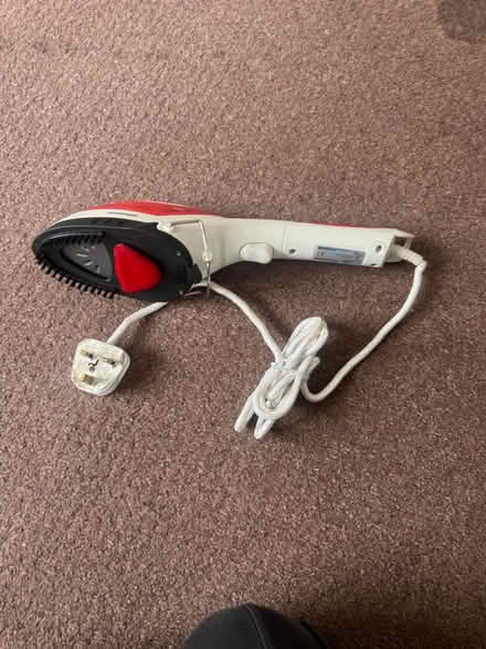 Photo of free Mini iron and steamer (E5) #2