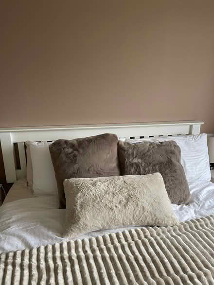 Photo of free King sized oak headboard. (Tattenhoe MK4) #2