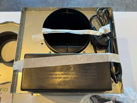 Photo of free Island Cooker Hood- missing chimney pieces (Clerkenwell EC1N) #4