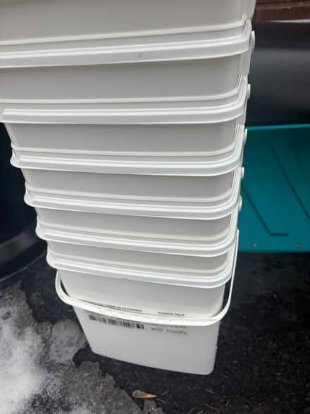 Photo of free 8 Square buckets with 6 lids (K1Y) #3