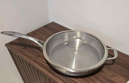 Photo of free Frying pan (Canary Wharf E14) #1