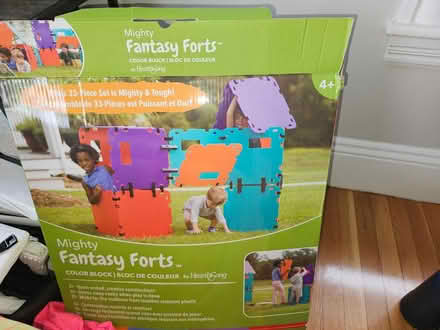 Photo of free Fantasy forts play set (Waltham) #1