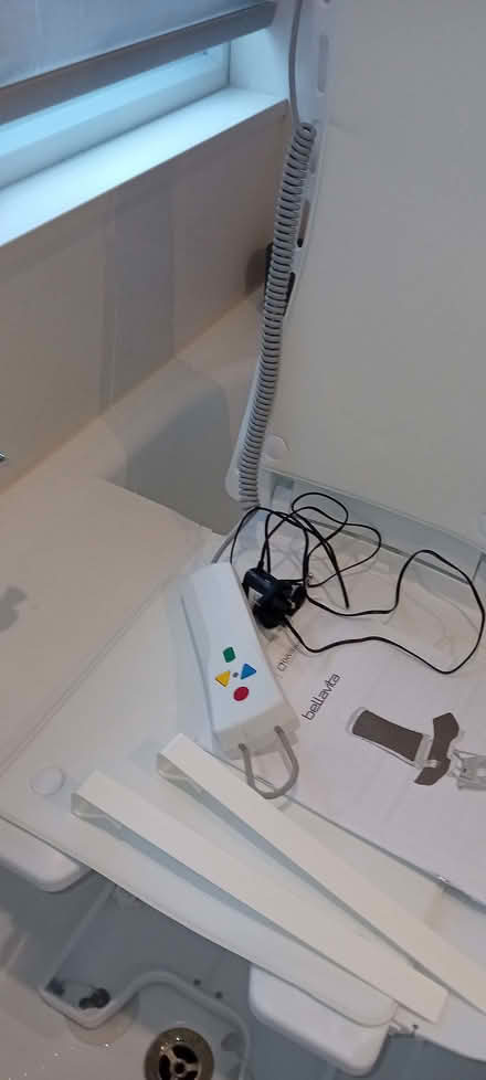 Photo of free Bath Lift (Oaklands nr Welwyn AL6) #4