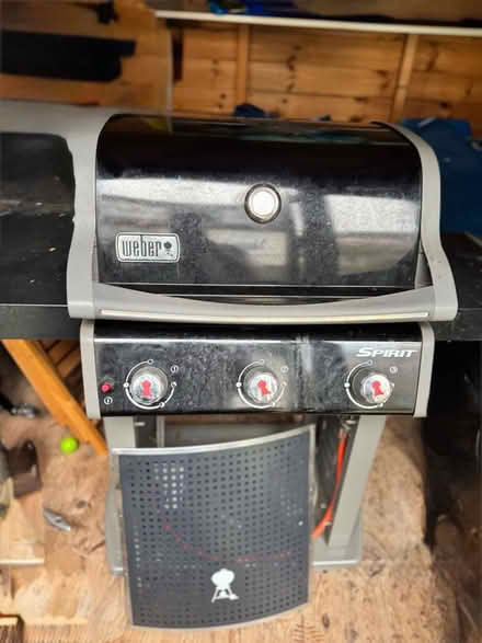 Photo of free Weber Spirit Classic E310 BBQ (2016) (East Sheen SW14) #3