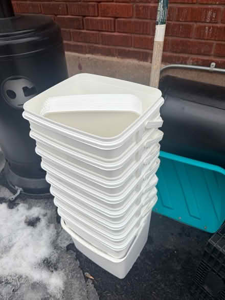 Photo of free 8 Square buckets with 6 lids (K1Y) #1