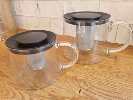 Photo of free Two glass teapots (AB21) #1