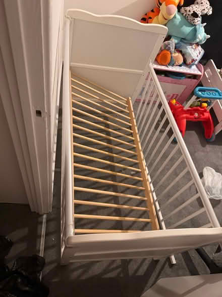Photo of free Baby cot (SG2 0QT) #2