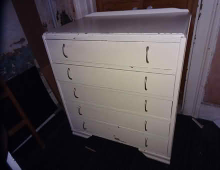 Photo of free Chest of Drawers (Anglel near Chapel Market N1) #1