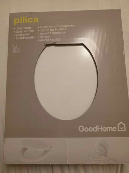 Photo of free White soft-close toilet seat (Huddersfield HD2) #1