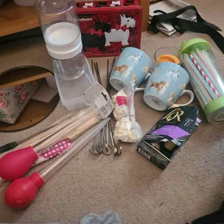 Photo of free Kitchen Bits (TW7) #1
