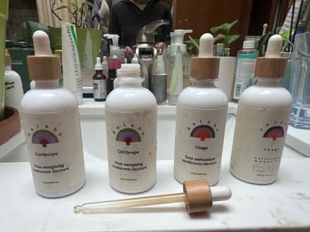 Photo of free Glass bottles with glass droppers (NE Seattle) #1