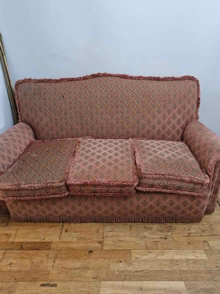 Photo of free Sofa (Hounslow TW4) #3