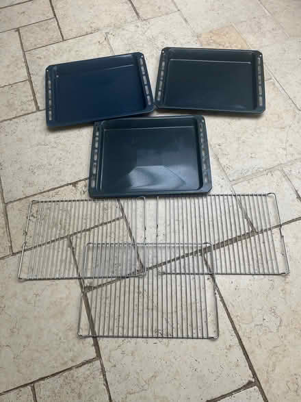Photo of free Oven trays & shelves (Cambridge GL2) #1