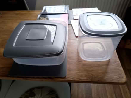 Photo of free cook books and storage boxes (Longley S5) #4