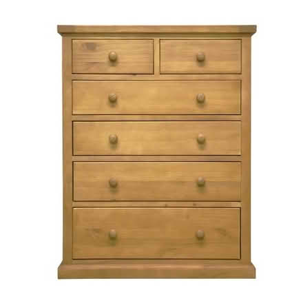 Photo of Pine or oak chest of drawers (Harrogate. HG1.) #1