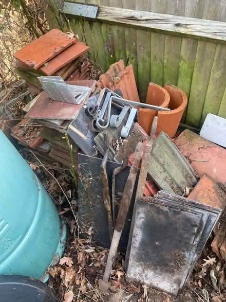 Photo of free second hand roof tiles and some bricks (Beddington CR0) #1