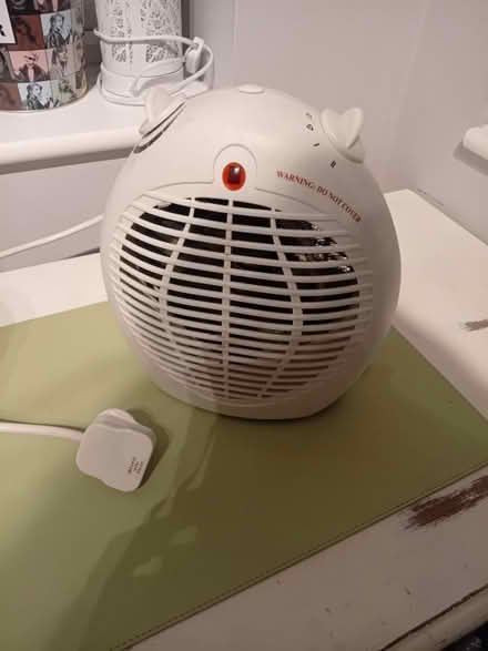 Photo of free Small desk top fan heater (MK42) #1