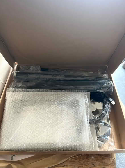 Photo of free Floor Magnifying Glass with Light (Bromsgrove B61) #3