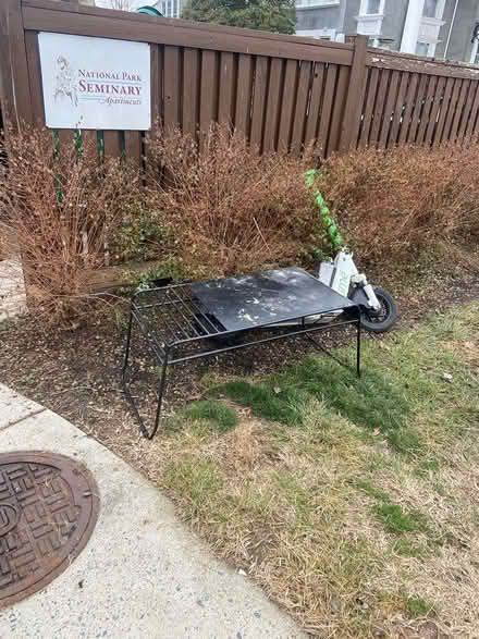 Photo of free coffee table (curb alert) (National Park Seminary) #2