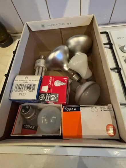 Photo of free Non-LED bulbs (3 boxes) (Queensway/Bayswater W2) #3