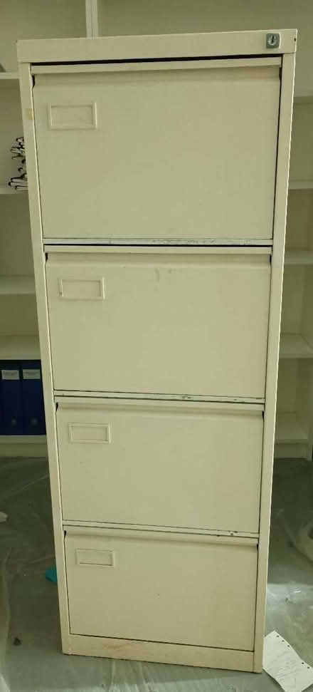 Photo of free 4 drawer filing cabinet (Lion Gate TW9) #1