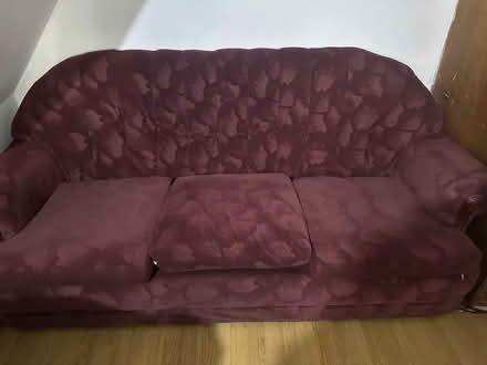 Photo of free Sofa and chairs (Luton LU1) #1