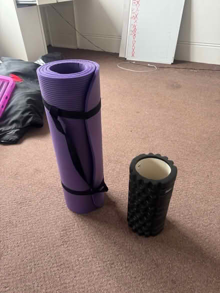 Photo of free Foam roller and yoga mat (E5) #1