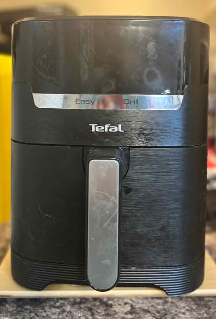 Photo of free tefal air fryer (Hampden Park BN22) #1