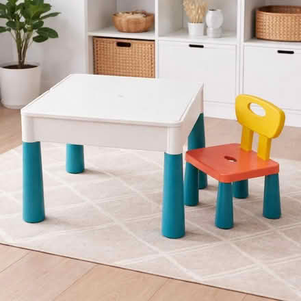 Photo of free table ans chair with storage (Langley SL3) #1