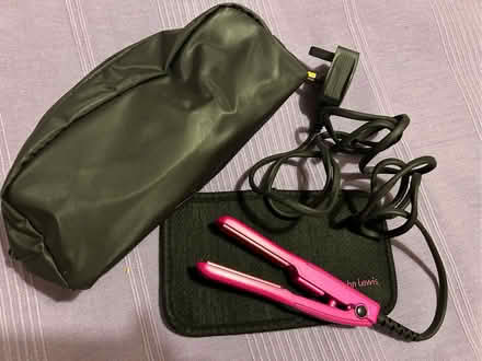 Photo of free Travel hair straighteners (Barkham RG41) #1