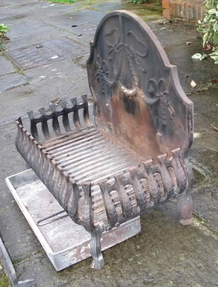 Photo of free 21” Valentia with back fire basket (TN8 near Cowden/Cowden Pound) #4