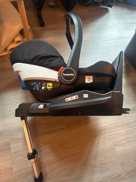 Photo of free Baby seat and isofix base (Walderslade woods, ME5) #3