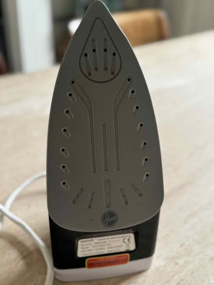 Photo of free Steam iron (Hoover brand) (Kentish Town NW1) #3