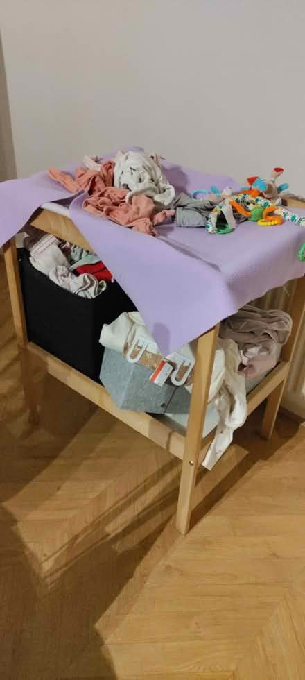 Photo of free Changing table (BR4) #1