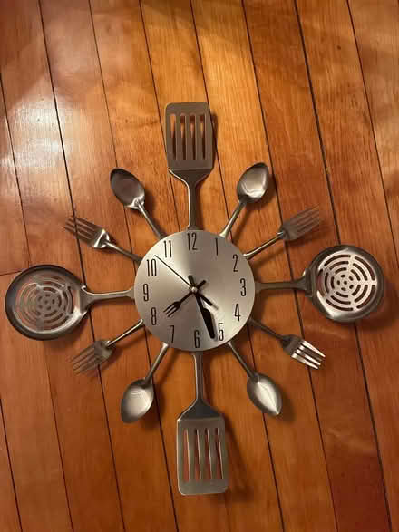Photo of free Kitchen clock (Lowell Massachusetts) #1