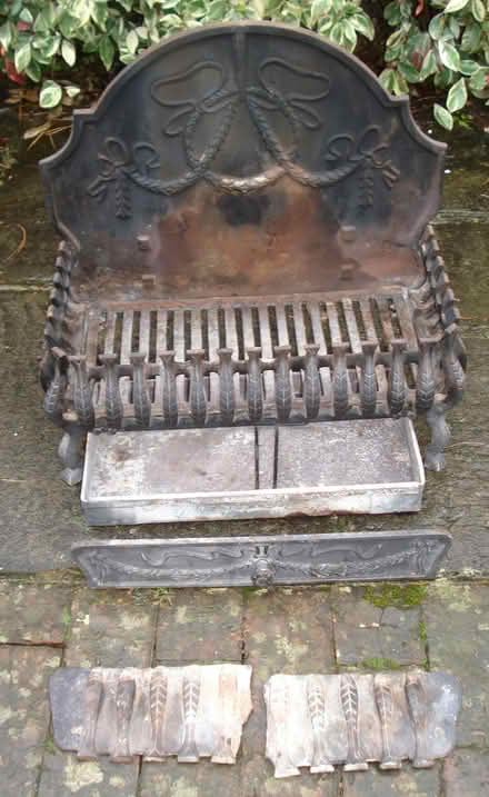 Photo of free 21” Valentia with back fire basket (TN8 near Cowden/Cowden Pound) #3