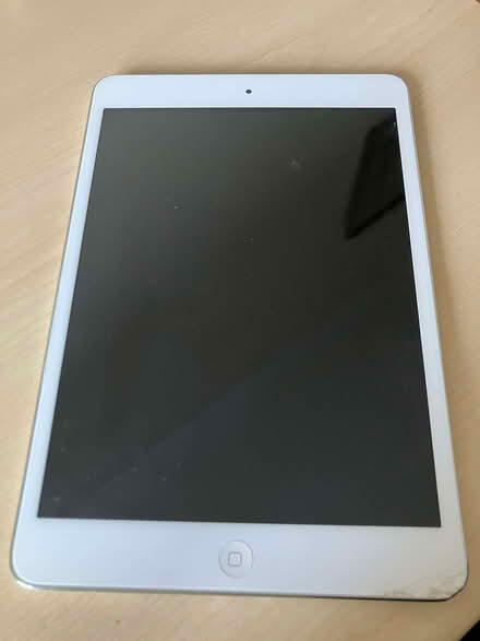 Photo of free ipad mini model MD531B/A - old but working (Pant SY10) #4