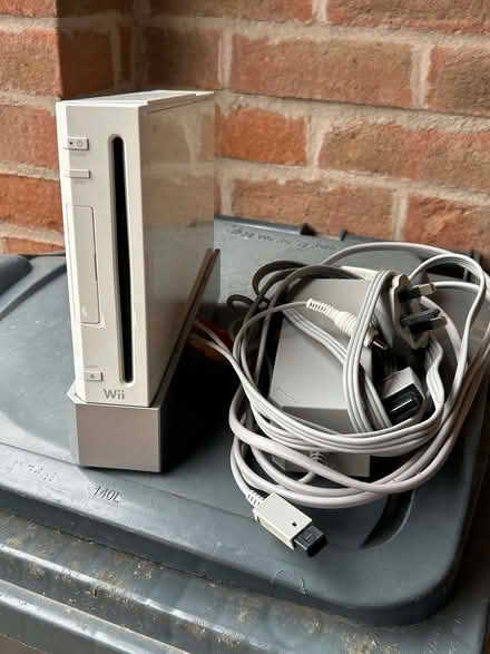 Photo of free Nintendo Wii (Gedling NG4) #1