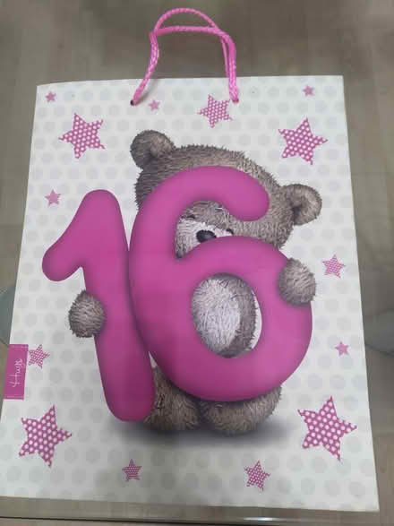 Photo of free Hard paper gift bags (Wollaton Vale NG8 Nottingham) #3