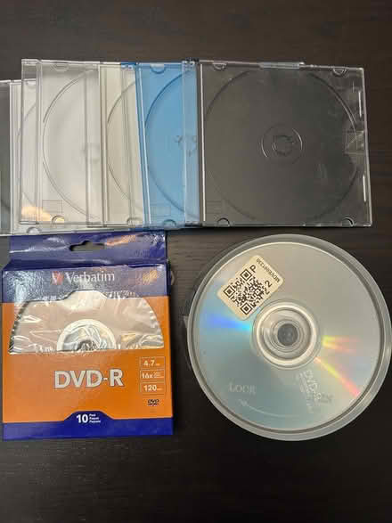 Photo of free DVD-R’s and cases (Gatineau) #1