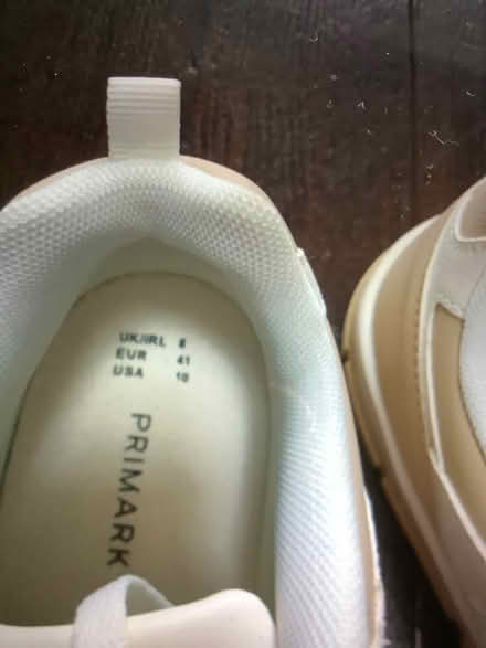 Photo of free Women’s trainers 8 (Thornton heath) #2