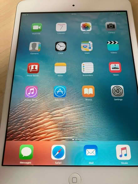 Photo of free ipad mini model MD531B/A - old but working (Pant SY10) #3