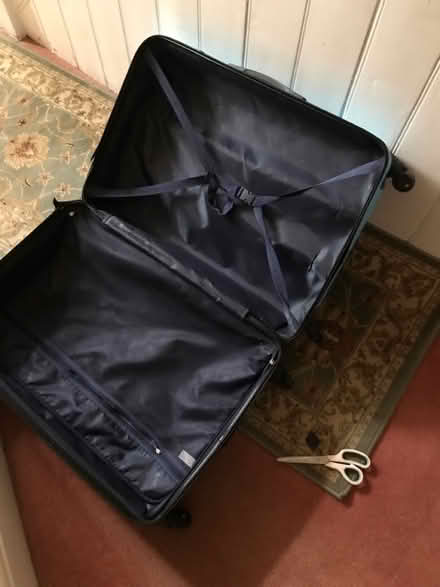 Photo of free V large suitcase with broken zip (Shepherds Bush) #2