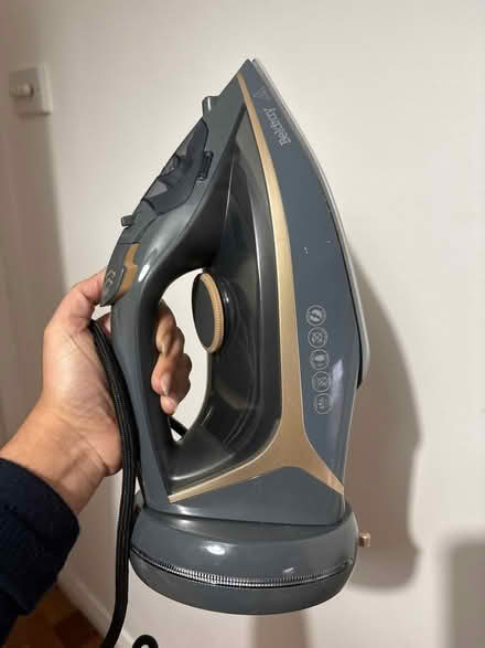 Photo of free Clothing Iron, good condition (Ealing W5) #1