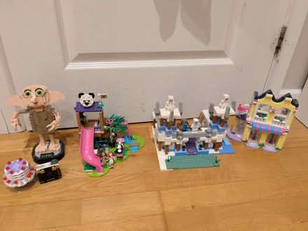 Photo of free A few finnished lego sets (Reading, Earley RG6 5QY) #1