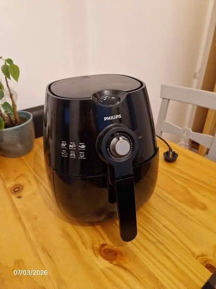 Photo of free philips air fryer (Frome, Somerset) #1
